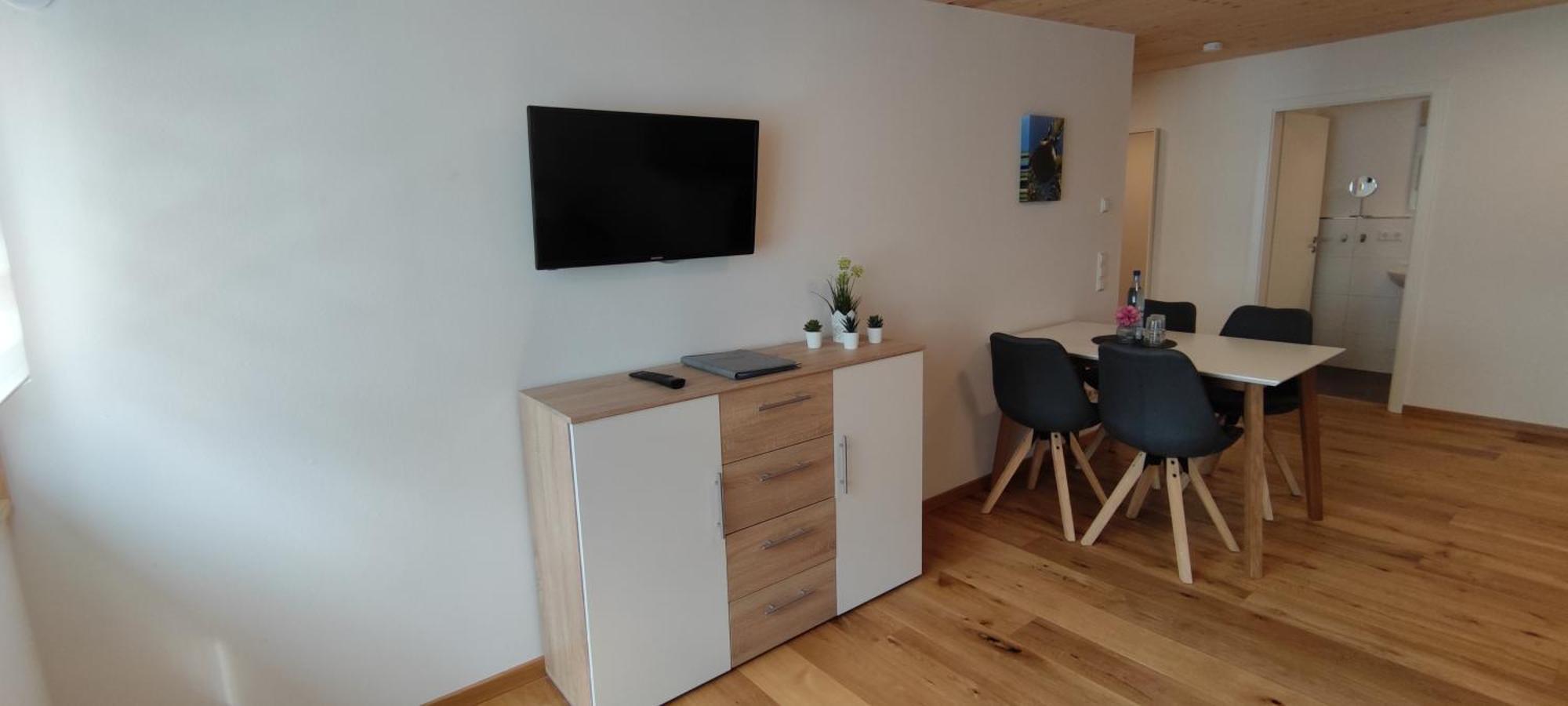Ferienwohnung Alvino Friedrichshafen Ruang foto